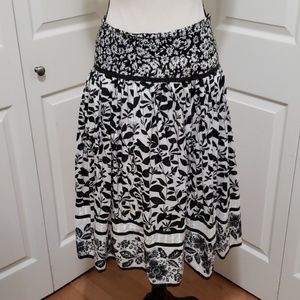 Black & White Skirt 100% Cotton, Lined